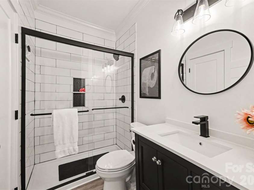 18726 Nautical Drive, Cornelius, NC 28031.  MLS# CAR4396912, YatesRealty ID 21339. 