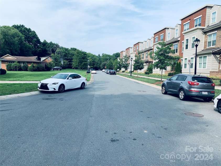 9408 Sandburg Avenue, Charlotte, NC 28213.  MLS# CAR4146263, YatesRealty ID 2134. 