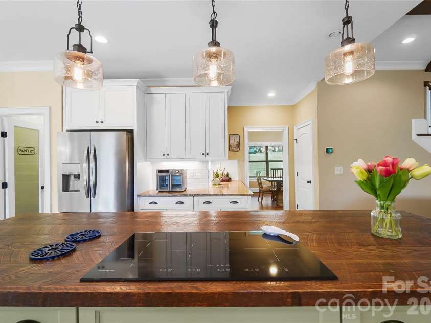 3612 Lake Twitty Drive, Monroe, NC 28110.  MLS# CAR4380123, YatesRealty ID 21340. 