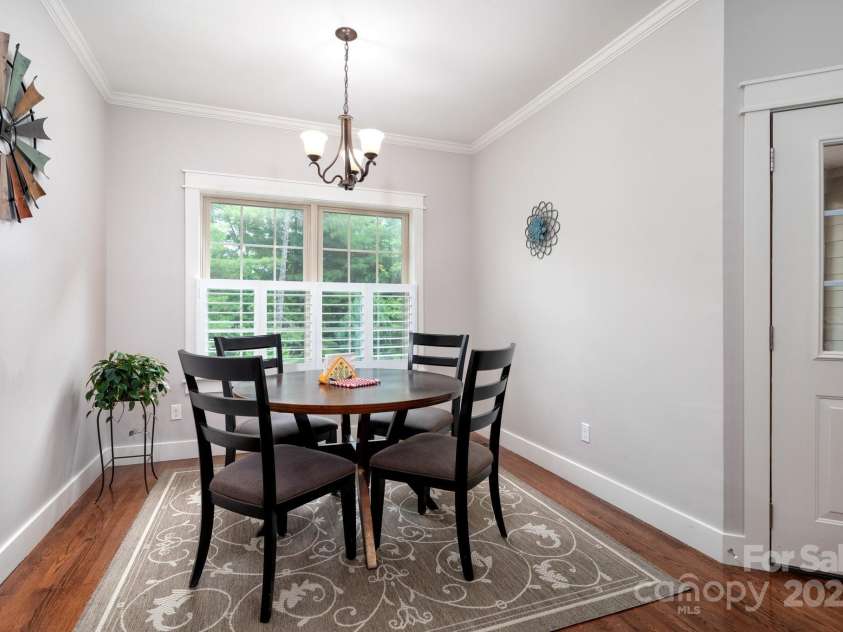 59 Ledgestone Drive, Fairview, NC 28730.  MLS# CAR4272248, YatesRealty ID 21340. Casual space for morning coffee