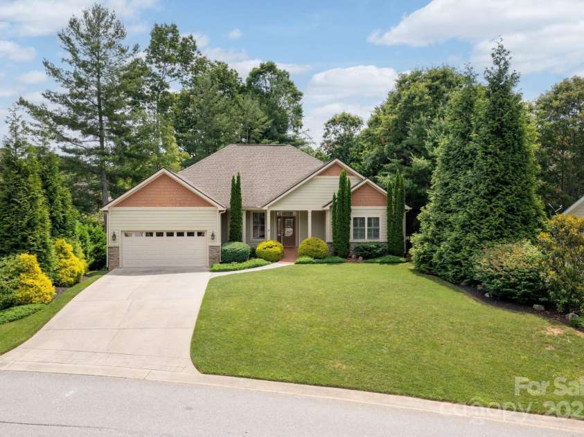 59 Ledgestone Drive, Fairview, NC 28730.  MLS# CAR4272248, YatesRealty ID 21340. Easy living and an easy commute just 15 minutes to downtown