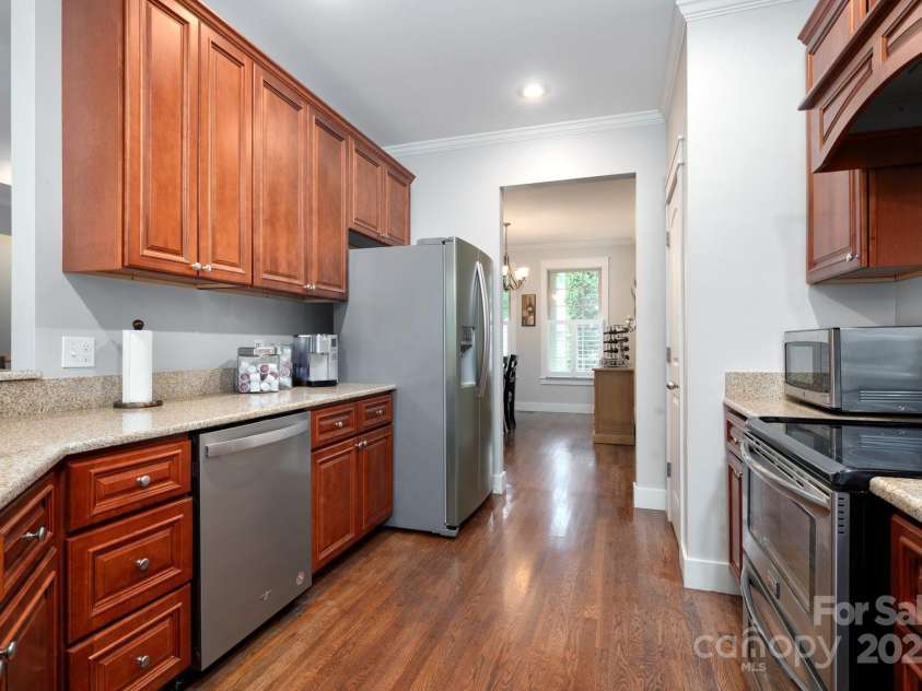 59 Ledgestone Drive, Fairview, NC 28730.  MLS# CAR4272248, YatesRealty ID 21340. Stainless appliances for the resident chef