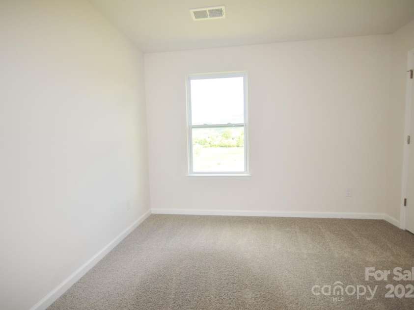 64 Woodvale Drive, Waynesville, NC 28786.  MLS# CAR4210753, YatesRealty ID 21341. 