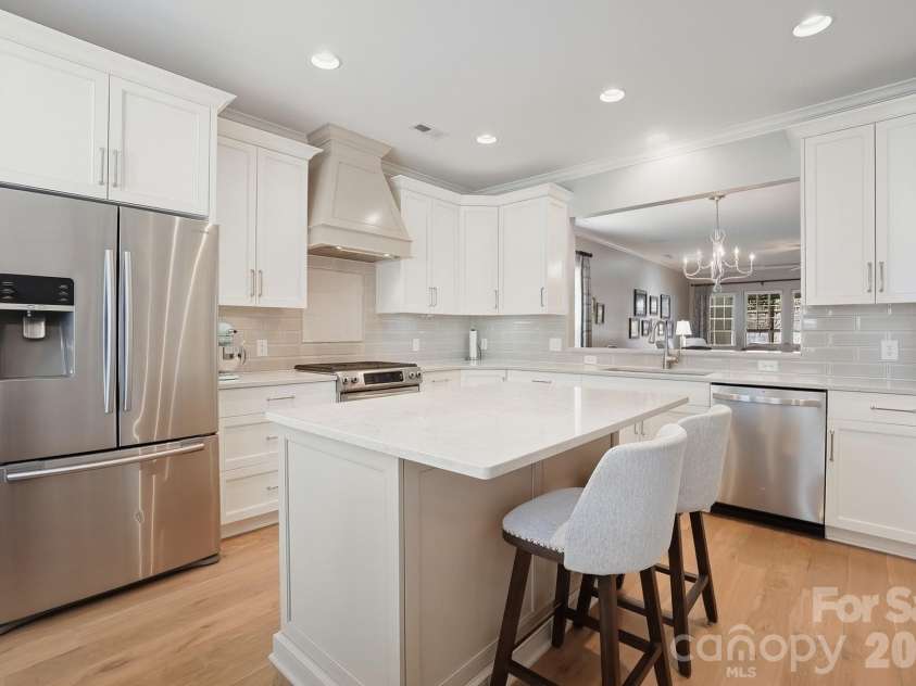 6014 Bison Court, Fort Mill, SC 29707.  MLS# CAR4378347, YatesRealty ID 21342. 