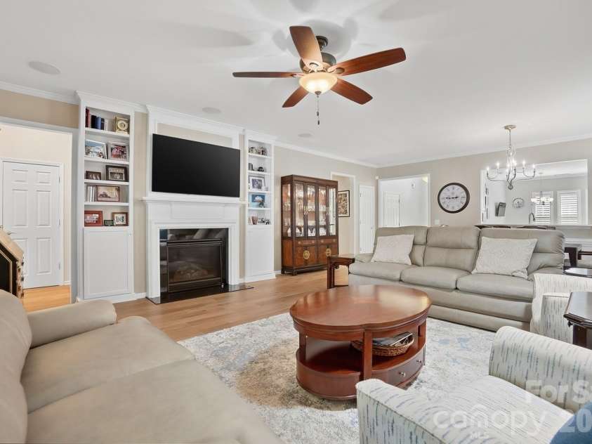 6014 Bison Court, Fort Mill, SC 29707.  MLS# CAR4378347, YatesRealty ID 21342. 