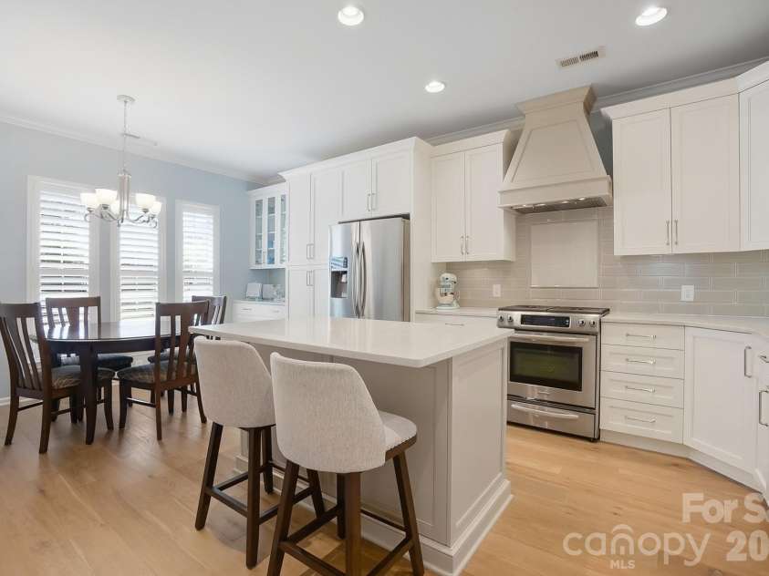 6014 Bison Court, Fort Mill, SC 29707.  MLS# CAR4378347, YatesRealty ID 21342. 