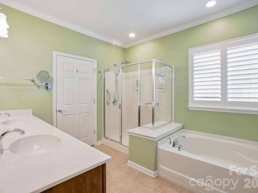 6014 Bison Court, Fort Mill, SC 29707.  MLS# CAR4378347, YatesRealty ID 21342. 