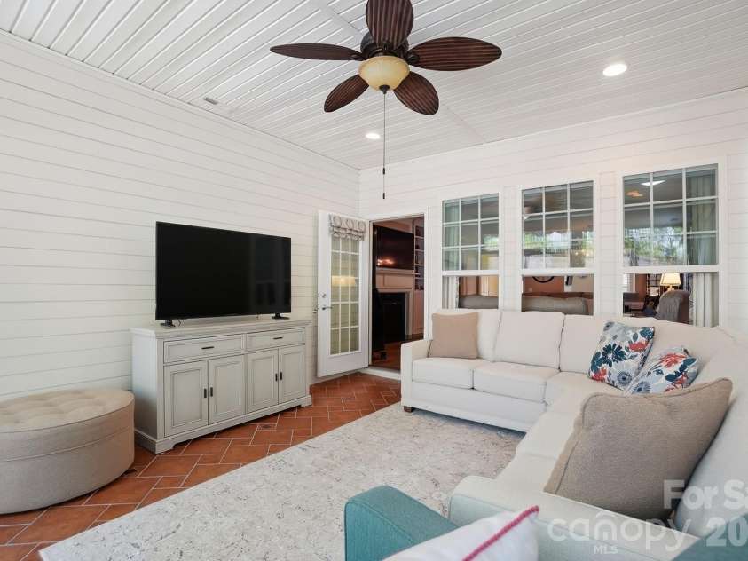 6014 Bison Court, Fort Mill, SC 29707.  MLS# CAR4378347, YatesRealty ID 21342. 