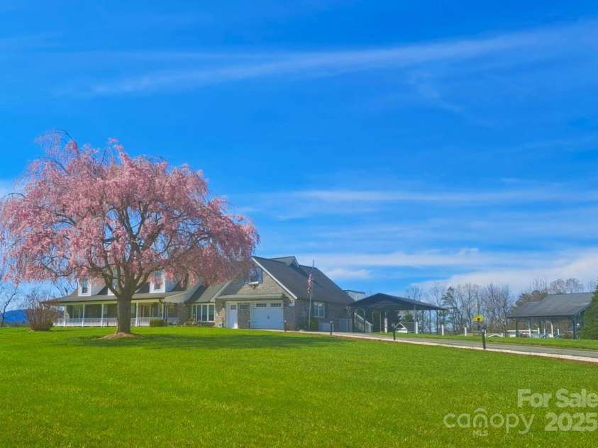 727 Jenkins Valley Road, Alexander, NC 28701.  MLS# CAR4235182, YatesRealty ID 21342. 