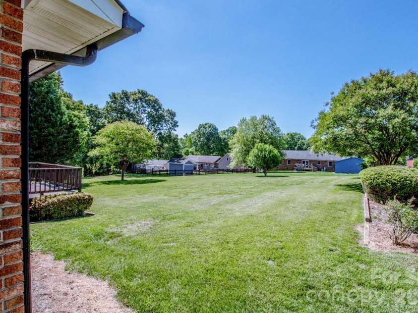 173 Doe Trail Lane, Statesville, NC 28625.  MLS# CAR4377573, YatesRealty ID 21344. 