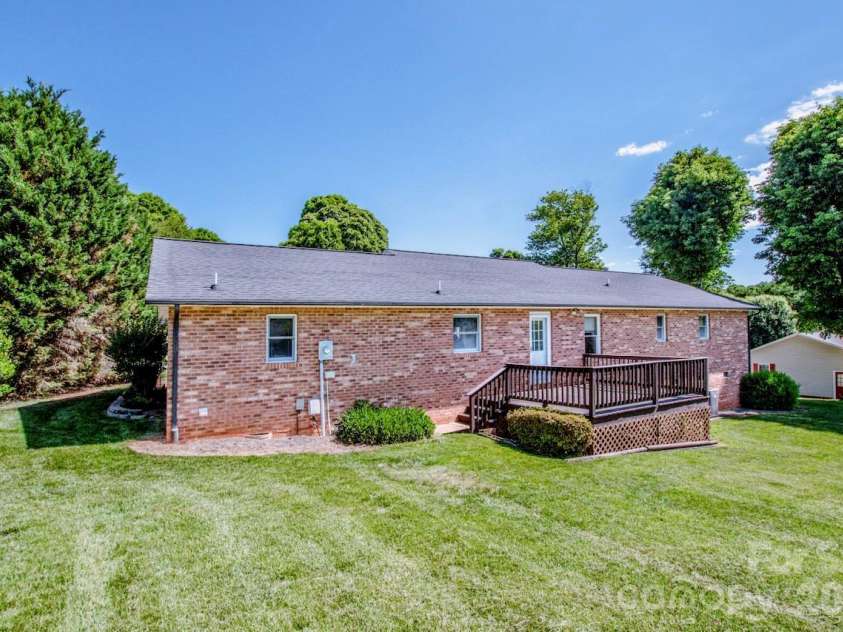 173 Doe Trail Lane, Statesville, NC 28625.  MLS# CAR4377573, YatesRealty ID 21344. 