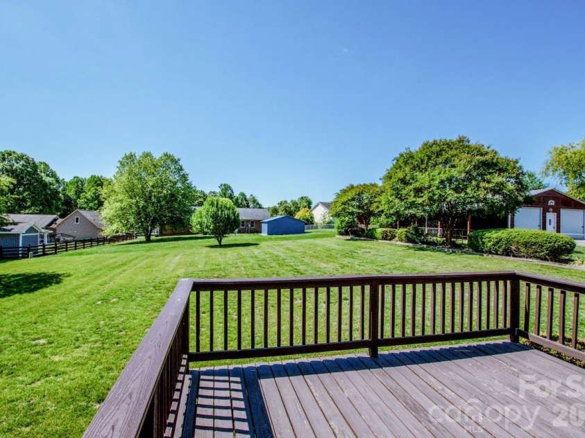 173 Doe Trail Lane, Statesville, NC 28625.  MLS# CAR4377573, YatesRealty ID 21344. 