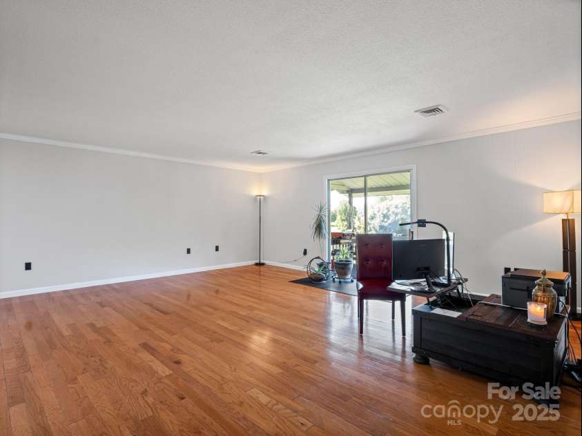 263 Fairway Lane, Spruce Pine, NC 28777.  MLS# CAR4272513, YatesRealty ID 21345. 