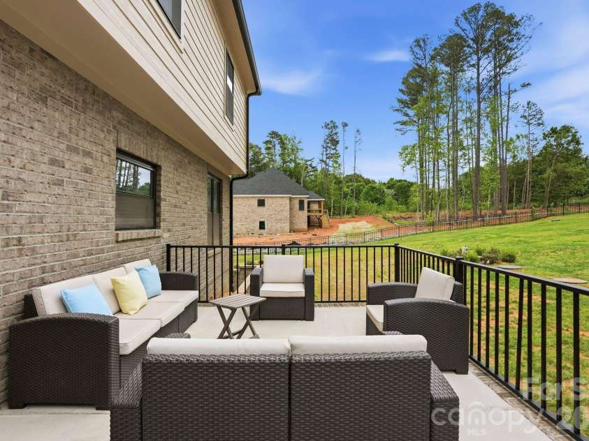 8508 Max Meadows Drive, Charlotte, NC 28227.  MLS# CAR4376414, YatesRealty ID 21345. 