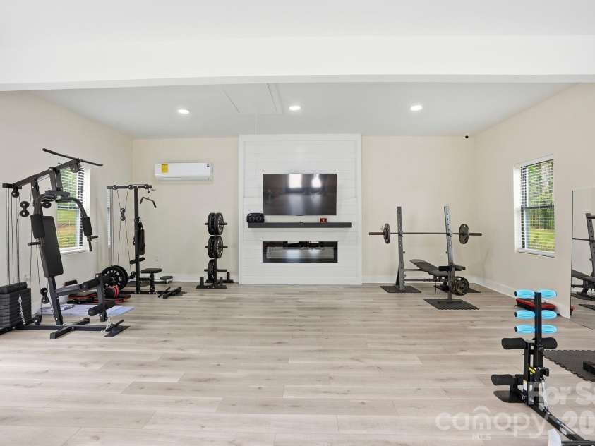8508 Max Meadows Drive, Charlotte, NC 28227.  MLS# CAR4376414, YatesRealty ID 21345. 