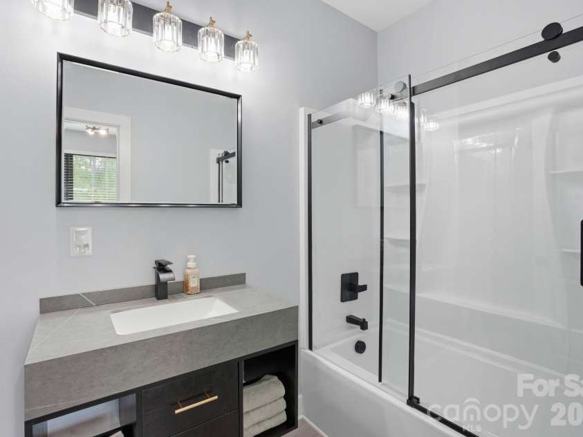 8508 Max Meadows Drive, Charlotte, NC 28227.  MLS# CAR4376414, YatesRealty ID 21345. 