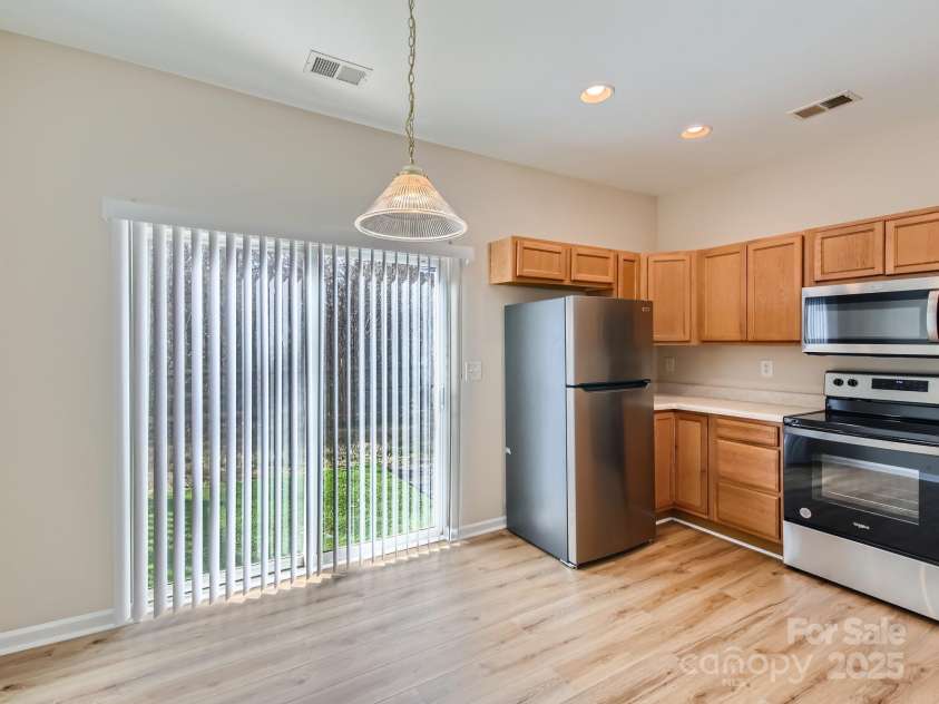 463 Delta Drive, Fort Mill, SC 29715.  MLS# CAR4267026, YatesRealty ID 21348. 