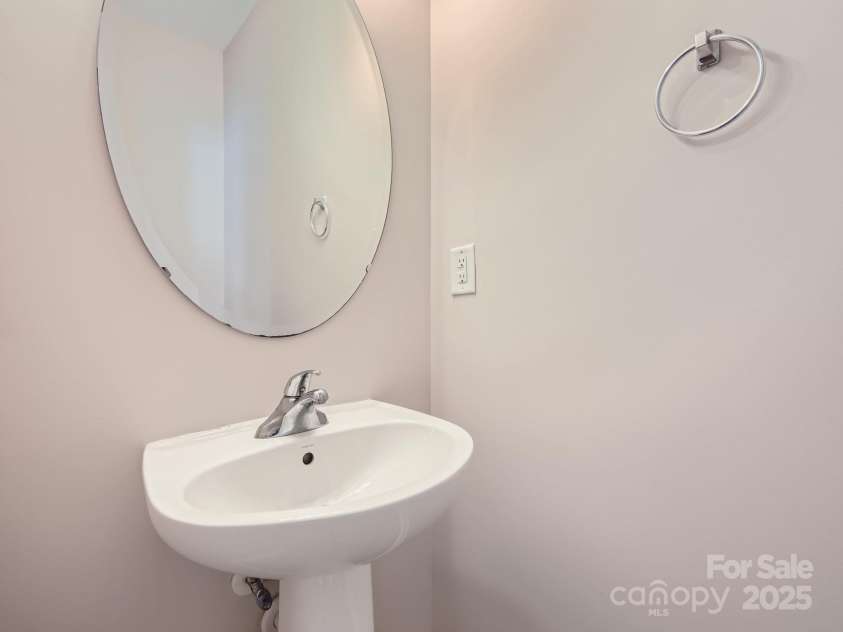 463 Delta Drive, Fort Mill, SC 29715.  MLS# CAR4267026, YatesRealty ID 21348. 