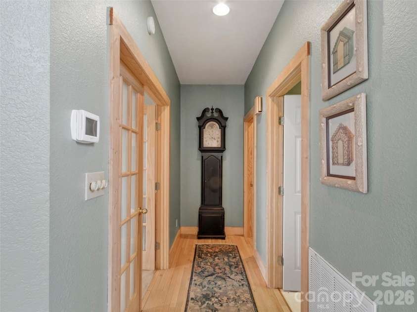2163 Mountain Air Drive, Burnsville, NC 28714.  MLS# CAR4361448, YatesRealty ID 21349. 