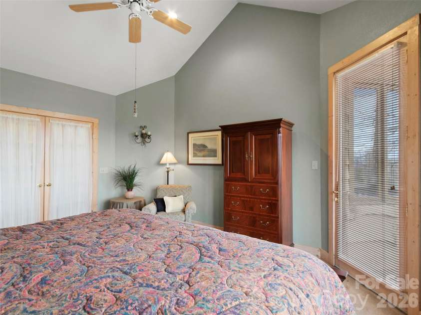 2163 Mountain Air Drive, Burnsville, NC 28714.  MLS# CAR4361448, YatesRealty ID 21349. 