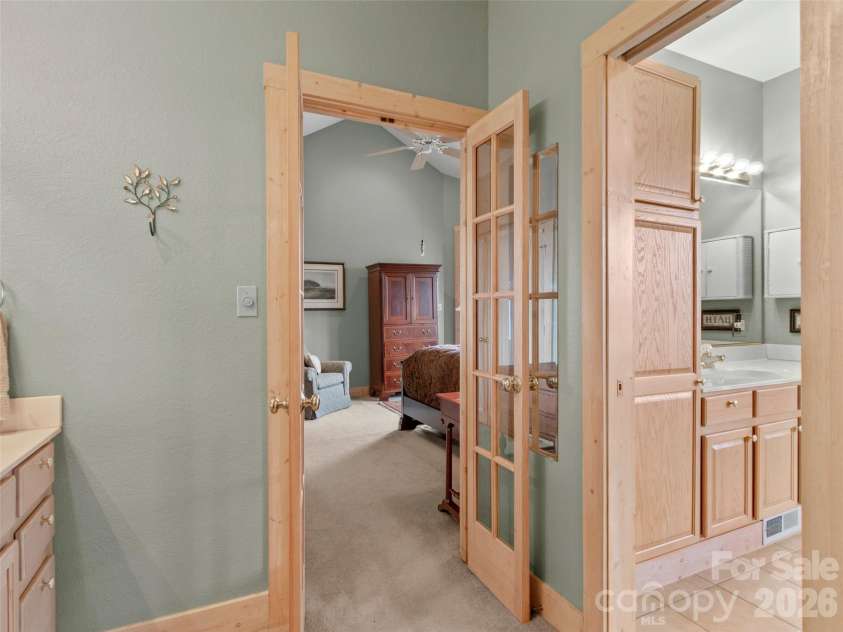 2163 Mountain Air Drive, Burnsville, NC 28714.  MLS# CAR4361448, YatesRealty ID 21349. 