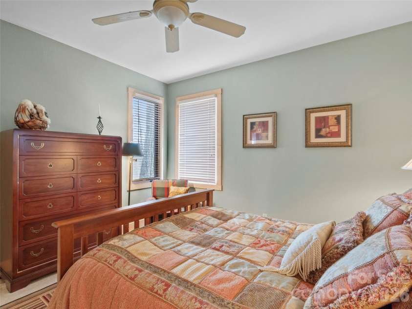 2163 Mountain Air Drive, Burnsville, NC 28714.  MLS# CAR4361448, YatesRealty ID 21349. 