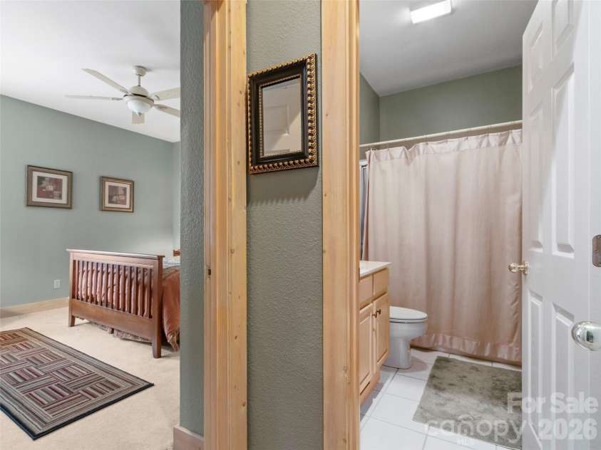 2163 Mountain Air Drive, Burnsville, NC 28714.  MLS# CAR4361448, YatesRealty ID 21349. 