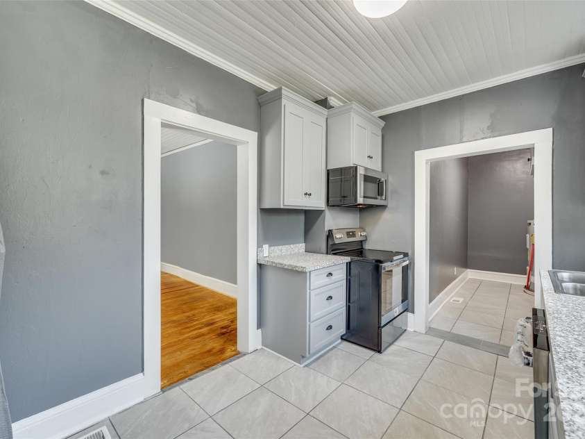 102 Stanton Street, Clover, SC 29710.  MLS# CAR4180222, YatesRealty ID 2135. 