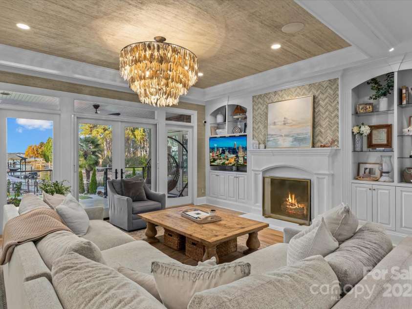 16407 Jetton Road, Cornelius, NC 28031.  MLS# CAR4326392, YatesRealty ID 2135. 