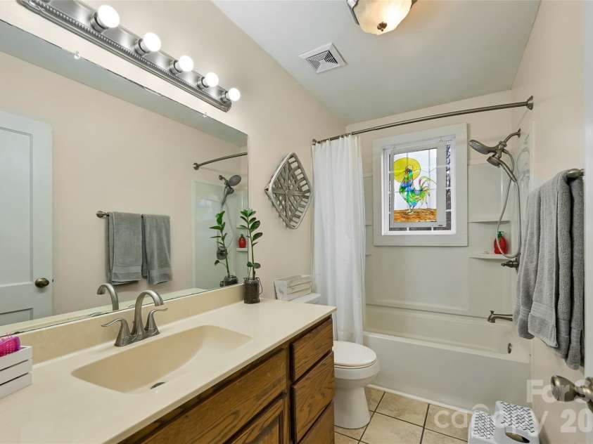 6 Gun Flint Trail, Fletcher, NC 28732.  MLS# CAR4321276, YatesRealty ID 2135. 