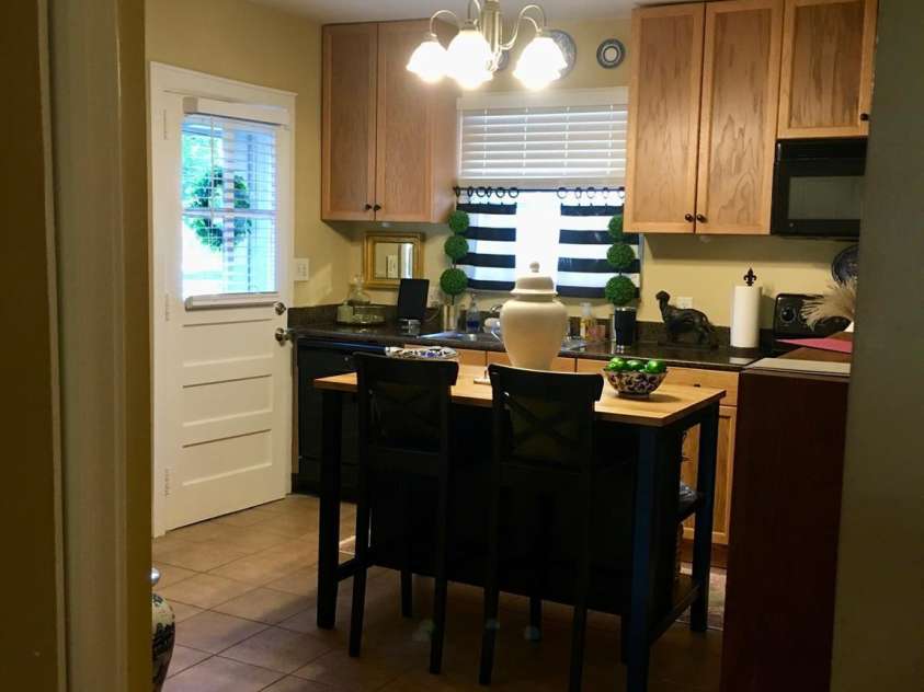 1645 Morningside Drive, Charlotte, NC 28205.  MLS# CAR4371899, YatesRealty ID 21350. 