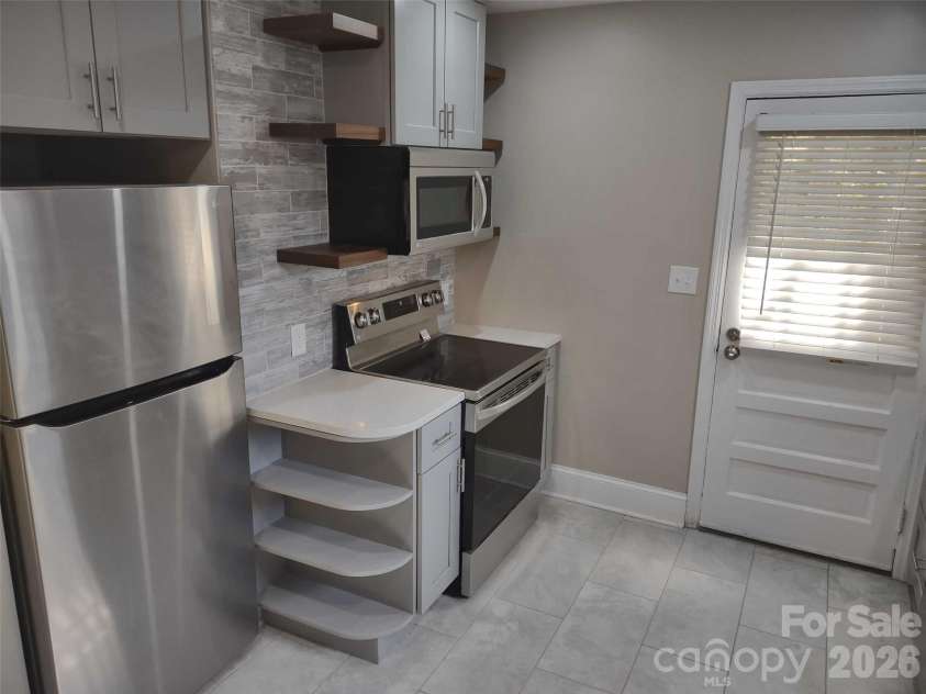 1645 Morningside Drive, Charlotte, NC 28205.  MLS# CAR4371899, YatesRealty ID 21350. 