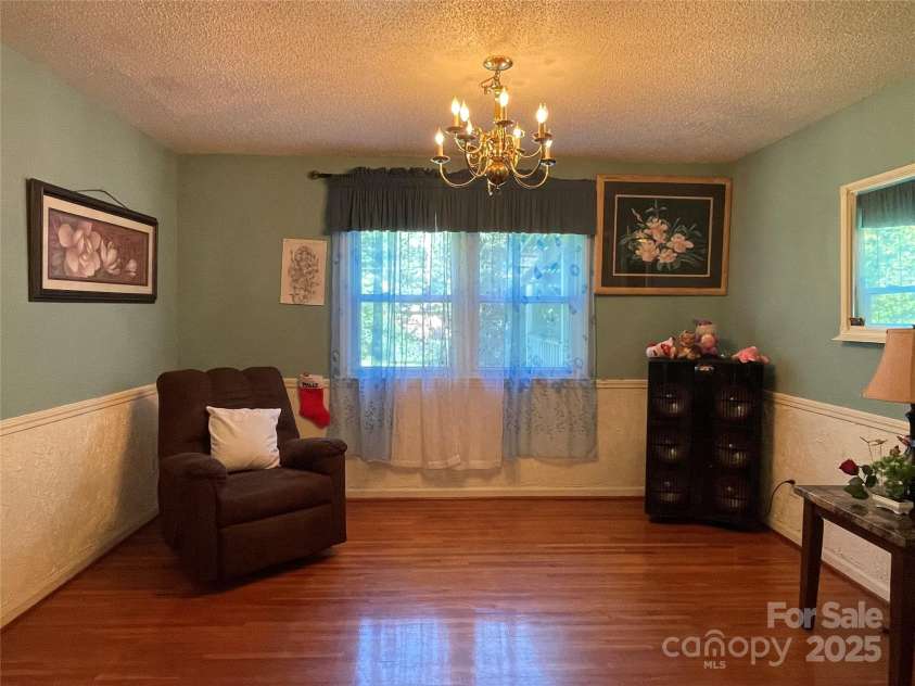 6708 Nutcracker Place, Charlotte, NC 28212.  MLS# CAR4273629, YatesRealty ID 21350. 
