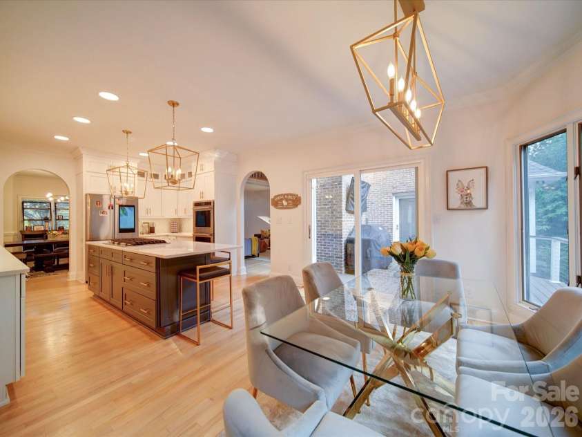 15708 Eagleview Drive, Charlotte, NC 28278.  MLS# CAR4375240, YatesRealty ID 21352. 