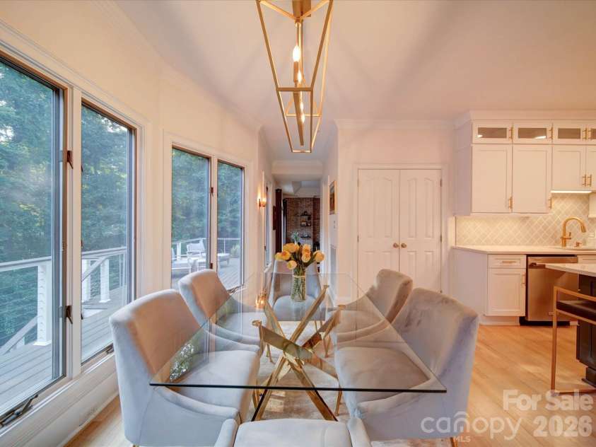 15708 Eagleview Drive, Charlotte, NC 28278.  MLS# CAR4375240, YatesRealty ID 21352. 