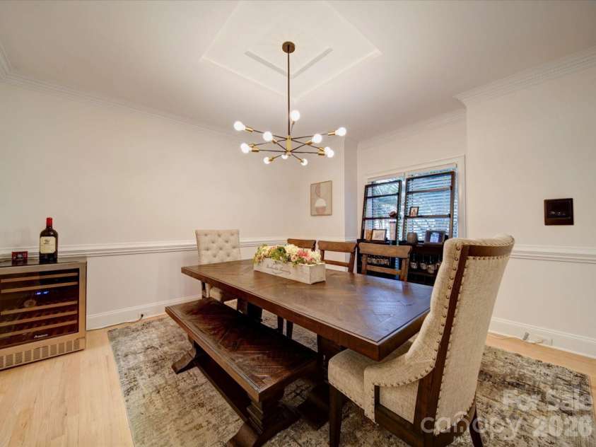 15708 Eagleview Drive, Charlotte, NC 28278.  MLS# CAR4375240, YatesRealty ID 21352. 