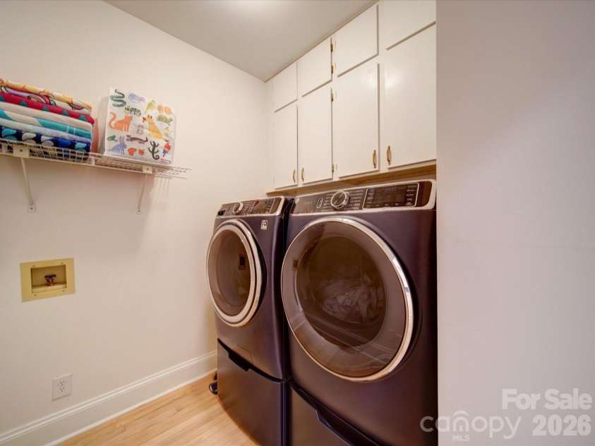 15708 Eagleview Drive, Charlotte, NC 28278.  MLS# CAR4375240, YatesRealty ID 21352. 