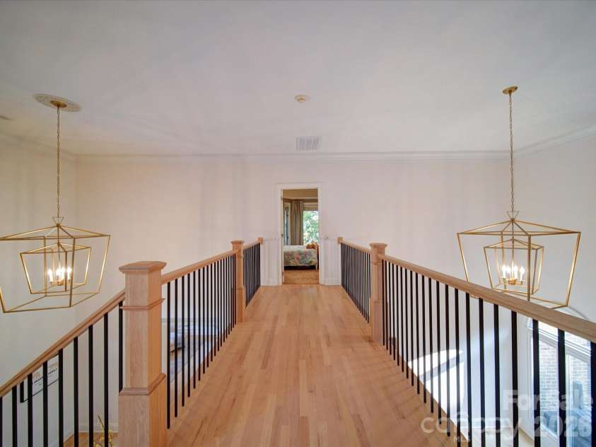 15708 Eagleview Drive, Charlotte, NC 28278.  MLS# CAR4375240, YatesRealty ID 21352. 