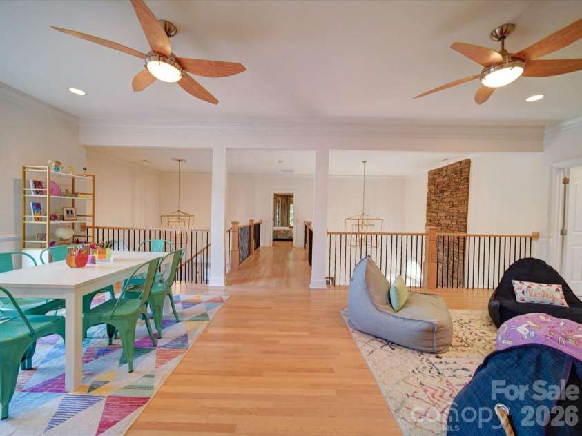 15708 Eagleview Drive, Charlotte, NC 28278.  MLS# CAR4375240, YatesRealty ID 21352. 