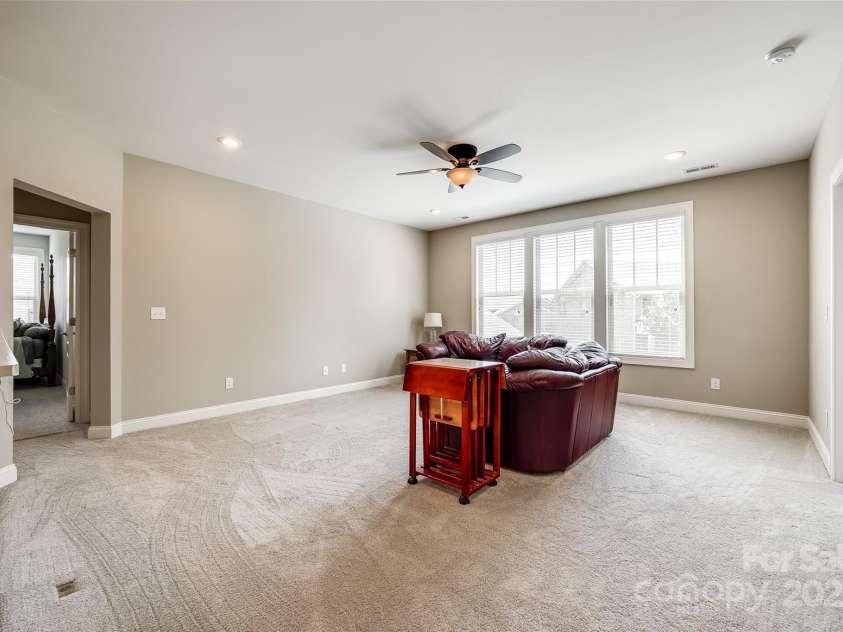 4220 Thames Circle, Fort Mill, SC 29715.  MLS# CAR4269866, YatesRealty ID 21352. 