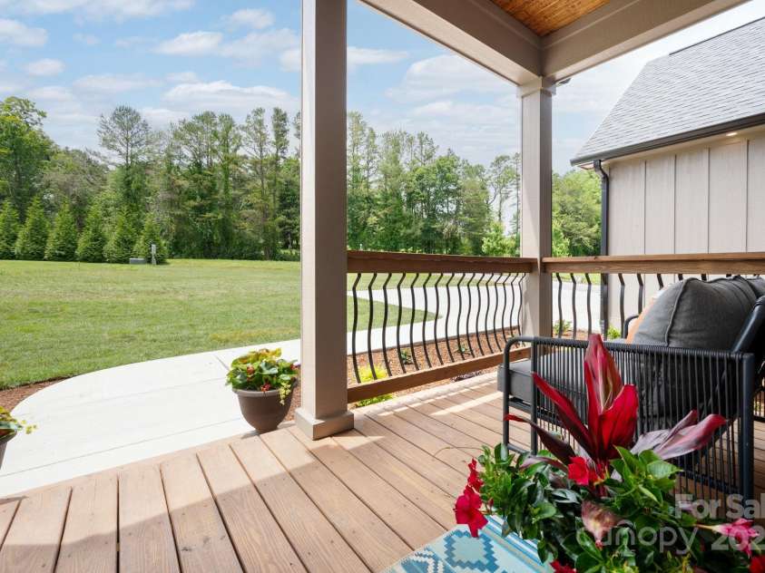 9 Robey Drive, Fletcher, NC 28732.  MLS# CAR4261327, YatesRealty ID 21353. Cement sidewalk