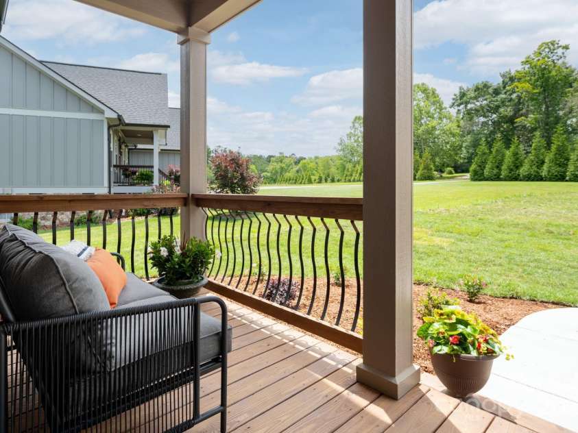 9 Robey Drive, Fletcher, NC 28732.  MLS# CAR4261327, YatesRealty ID 21353. Covered Front Porch