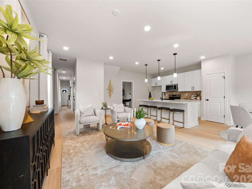 9131 Old Moores Chapel Road, Charlotte, NC 28214.  MLS# CAR4381177, YatesRealty ID 21353. 