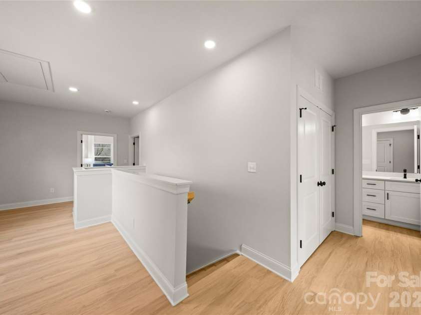 9131 Old Moores Chapel Road, Charlotte, NC 28214.  MLS# CAR4381177, YatesRealty ID 21353. 