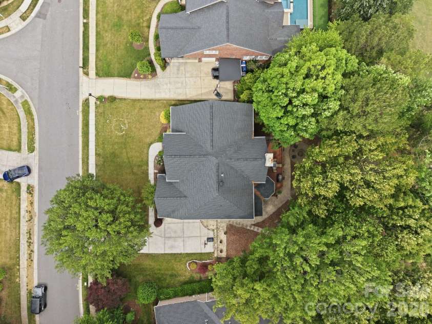 10508 Devonshire Drive, Huntersville, NC 28078.  MLS# CAR4380328, YatesRealty ID 21354. 