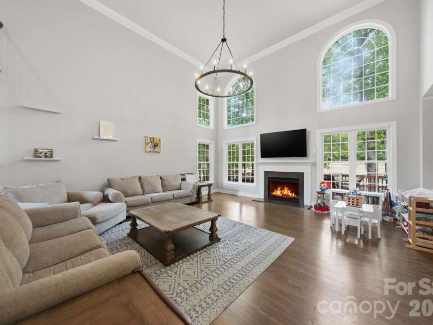 10508 Devonshire Drive, Huntersville, NC 28078.  MLS# CAR4380328, YatesRealty ID 21354. 