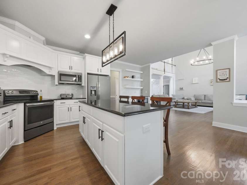10508 Devonshire Drive, Huntersville, NC 28078.  MLS# CAR4380328, YatesRealty ID 21354. 