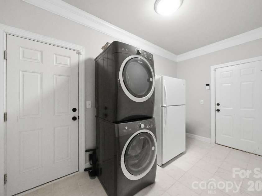 10508 Devonshire Drive, Huntersville, NC 28078.  MLS# CAR4380328, YatesRealty ID 21354. 