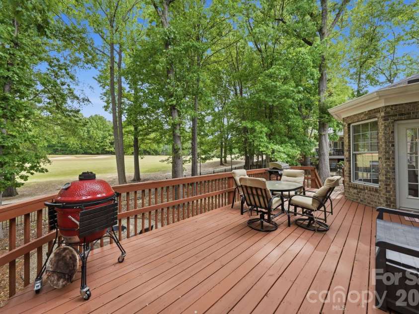 10508 Devonshire Drive, Huntersville, NC 28078.  MLS# CAR4380328, YatesRealty ID 21354. 