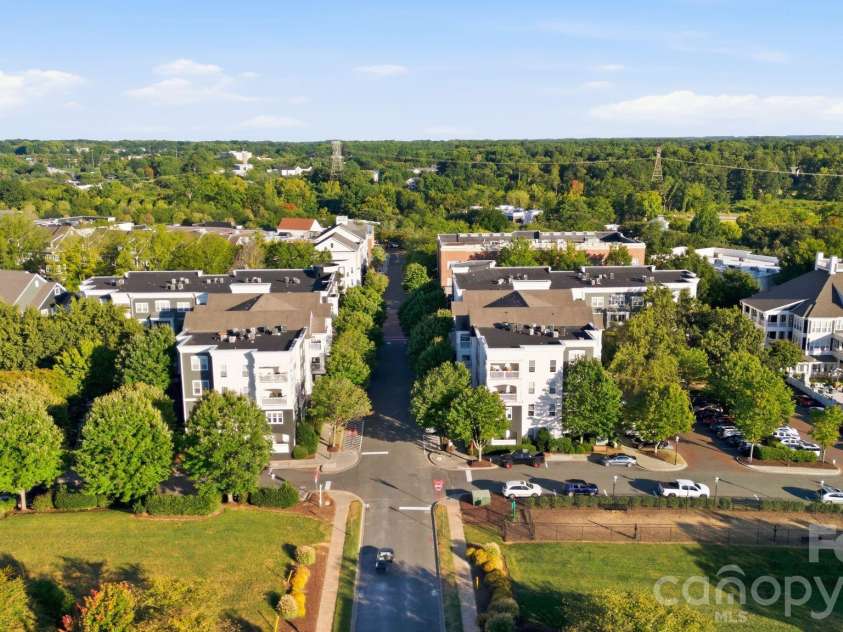 10508 Devonshire Drive, Huntersville, NC 28078.  MLS# CAR4380328, YatesRealty ID 21354. 